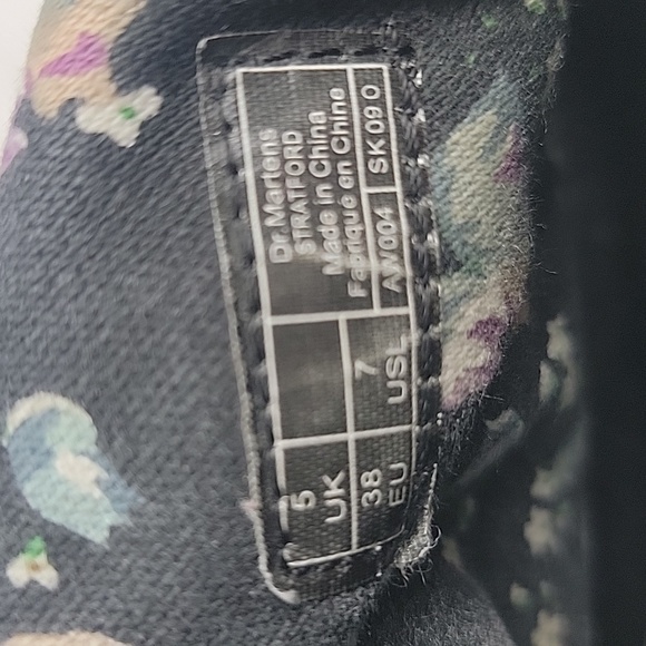 DR. MARTENS Stratford Black Leather Floral Lined Lace Up Fold Over Punk Boots 7 - Picture 9 of 15